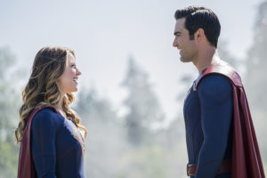 Supergirl -- "The Last Children of Krypton" -- Image SPG202a_0016 -- Pictured (L-R): Melissa Benoist Kara/Supergirl and Tyler Hoechlin as Clark/Superman -- Photo: Robert Falconer/The CW -- é 2016 The CW Network, LLC. All Rights Reserved