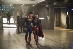 Supergirl -- "The Last Children of Krypton" -- Image SPG202b_0069 -- Pictured (L-R): Tyler Hoechlin as Clark/Superman and Melissa Benoist Kara/Supergirl -- Photo: Diyah Pera/The CW -- é 2016 The CW Network, LLC. All Rights Reserved