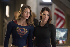 Supergirl -- "The Last Children of Krypton" -- Image SPG202b_0146 -- Pictured (L-R): Melissa Benoist Kara/Supergirl and Chyler Leigh as Alex Danvers -- Photo: Diyah Pera/The CW -- é 2016 The CW Network, LLC. All Rights Reserved