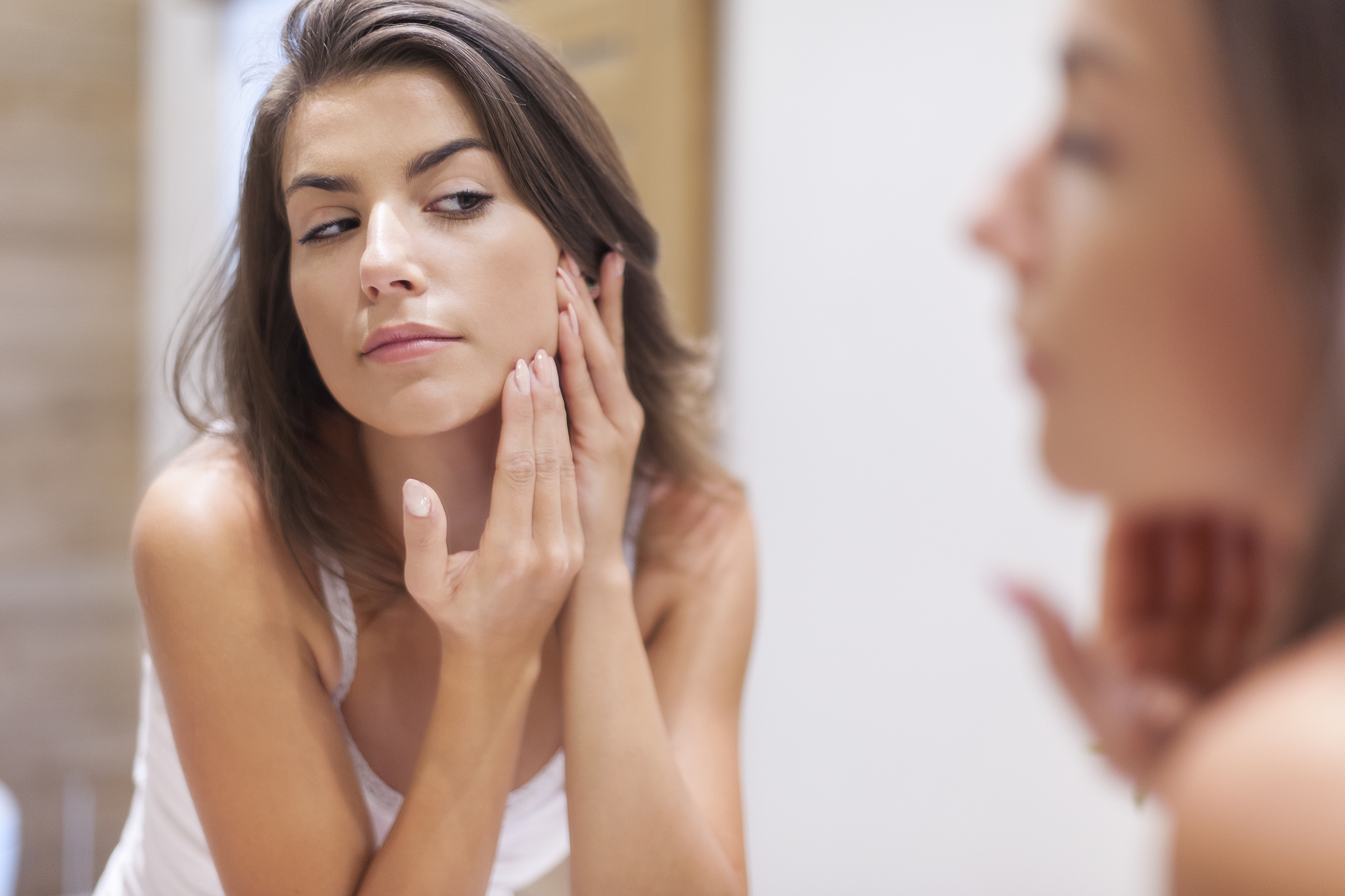 Lifestyle: Como lidar com as acnes que aparecem no rosto?