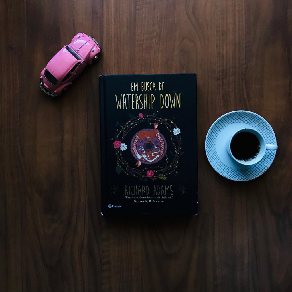 Livro Em Busca de Watership Down em cenário