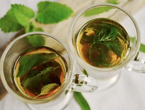 Duas xícaras com um delicioso chá