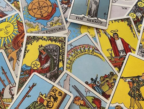 Tarô/Tarot: O que é, como funciona, do que se trata, onde ler