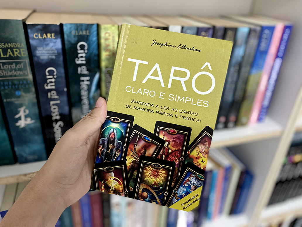 Resenha: Tarô claro e simples, Josephine Ellershaw