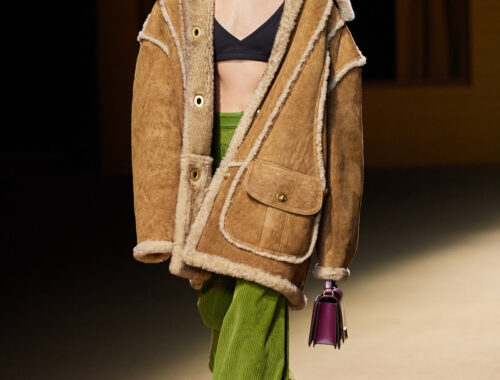 Coach desfila a coleção fall 2022 sob o tema "Somewhere In America"