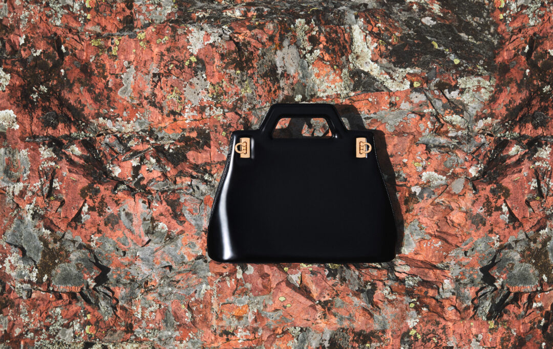 Ferragamo apresenta: Bolsa Wanda para primavera-verão 2023
