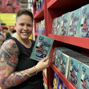 Livro de estreia de Bia Crespo traz humor, amor e corações partidos