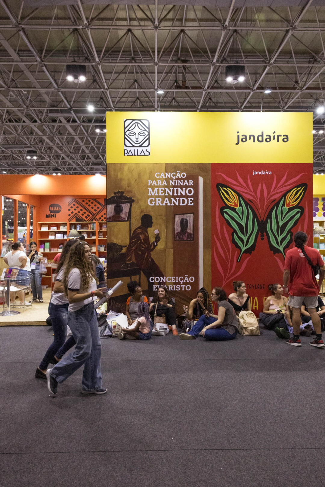 Pallas Editora volta à Bienal do Livro Rio após dez anos