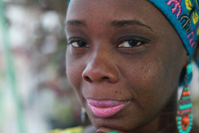 Novo livro de Teresa Cárdenas aborda a relação de afeto entre avô quilombola e sua neta em história sobre ancestralidade