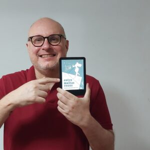 O fascismo cresceu no Brasil? Autor explicita tema em ficção