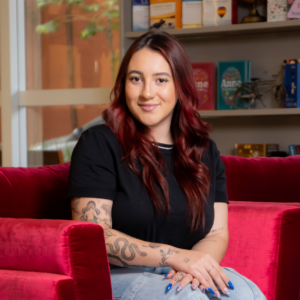 Escritora Samara Buchweitz lança “Outras coisas que guardei para mim”