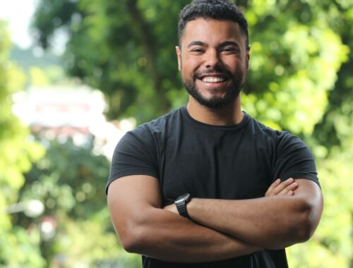 Juan Jullian é semifinalista do prêmio Jabuti