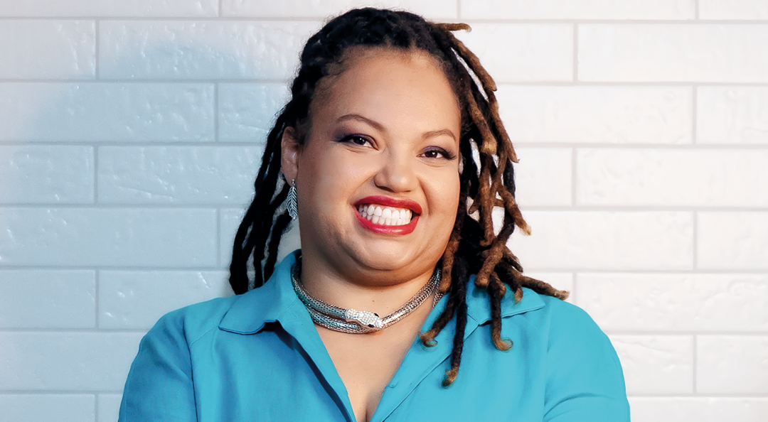 Elizandra Souza lança o livro de contos Filha do Fogo pela Global Editora