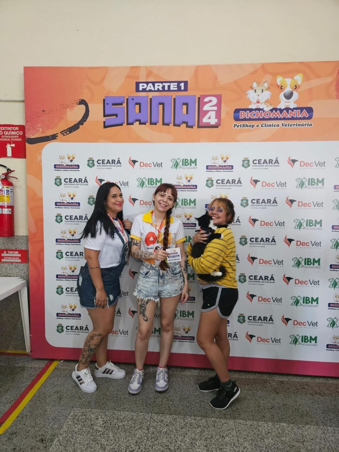 Bichomania e Sana comemoram um novo recorde e ultrapassam 300 animais adotados no projeto