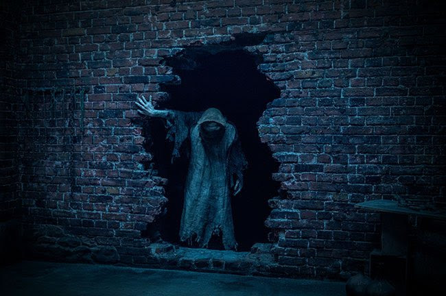 A BRUXA DOS MORTOS: BAGHEAD chega aos cinemas dia 8 de fevereiro