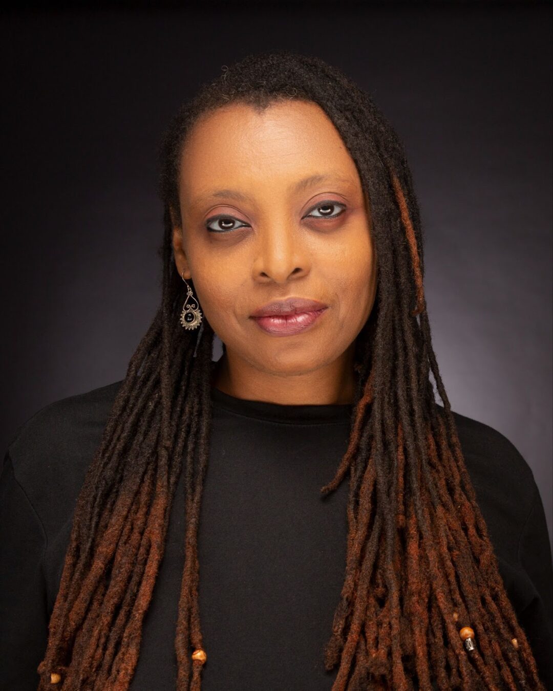 Com Léonora Miano na programação oficial, Pallas Editora levará mais 9 autores a 4 casas da Flip 2024